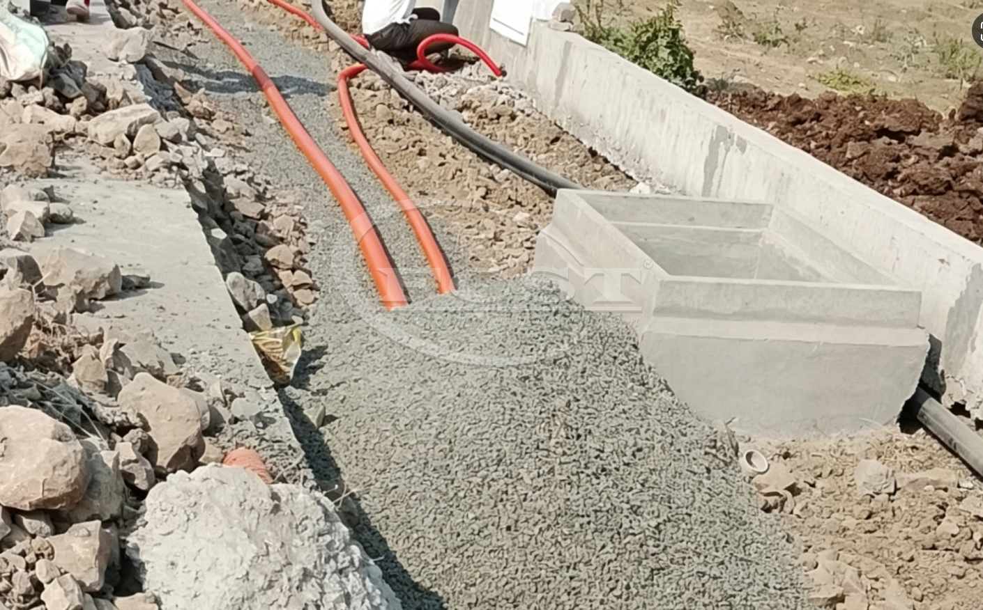 micro duct.jpg