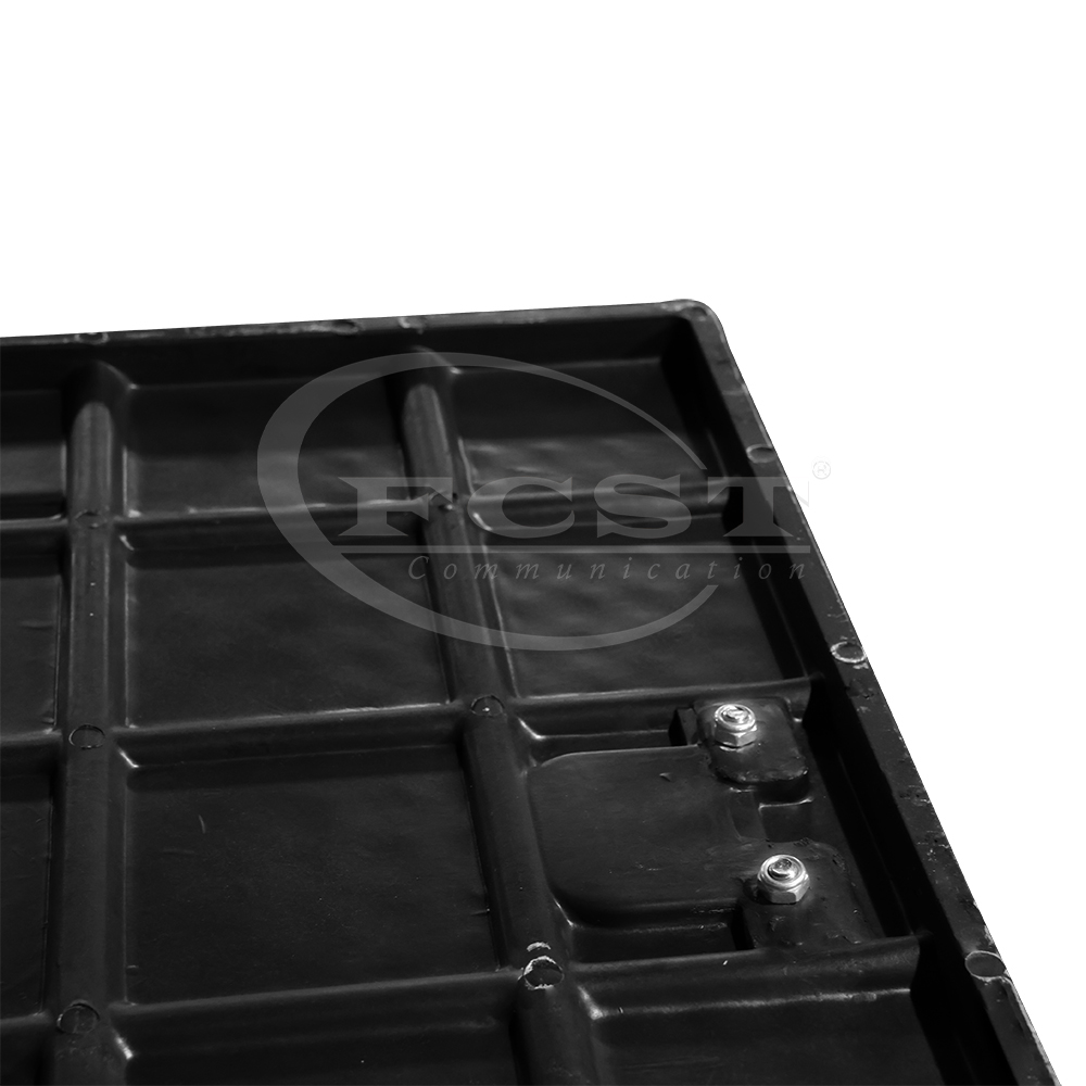 FCST-Pedestrian-570x570mm BMC Composite Square Manhole Cover & Frame